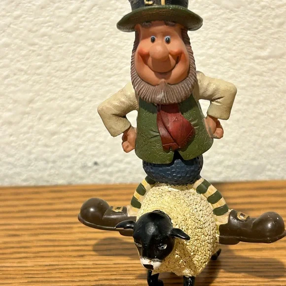Whimsical Leprechaun Figurine on Sheep and “Luck of the Irish” decor. - Picture 13 of 13